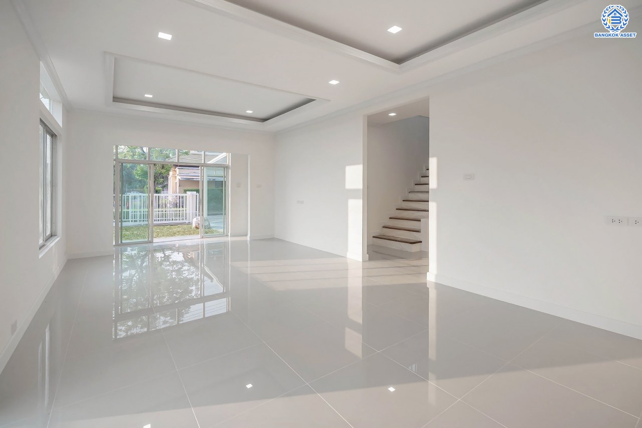 บ้านมือสองตกแต่งใหม่ โครงการ ชัยพฤกษ์ เพชรเกษม81 หลังมุม แบรนด์ Land&Houses พร้อมรองรับทุกความสุข บนเนื้อที่ 63.3 ตร.ว. ฟังก์ชัน 3 ห้องนอน 3 ห้องน้ำ 1 ห้องอเนกประสงค์ 2 ที่จอดรถ ทำเลเดินทางสะดวก เชื่อมต่อถนนเพชรเกษม ถนนมาเจริญ และใกล้ทางด่วน "เพชรเกษม"